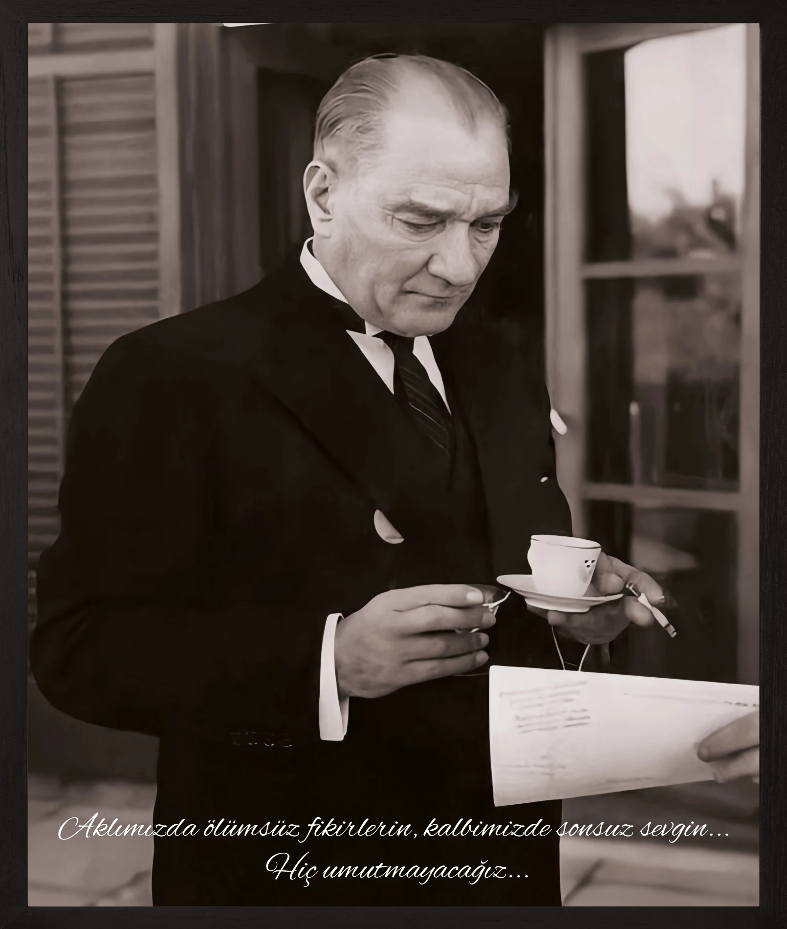 Statik Tutunma Özellikli Tablo - Poster Atatürk (Model- 2) 