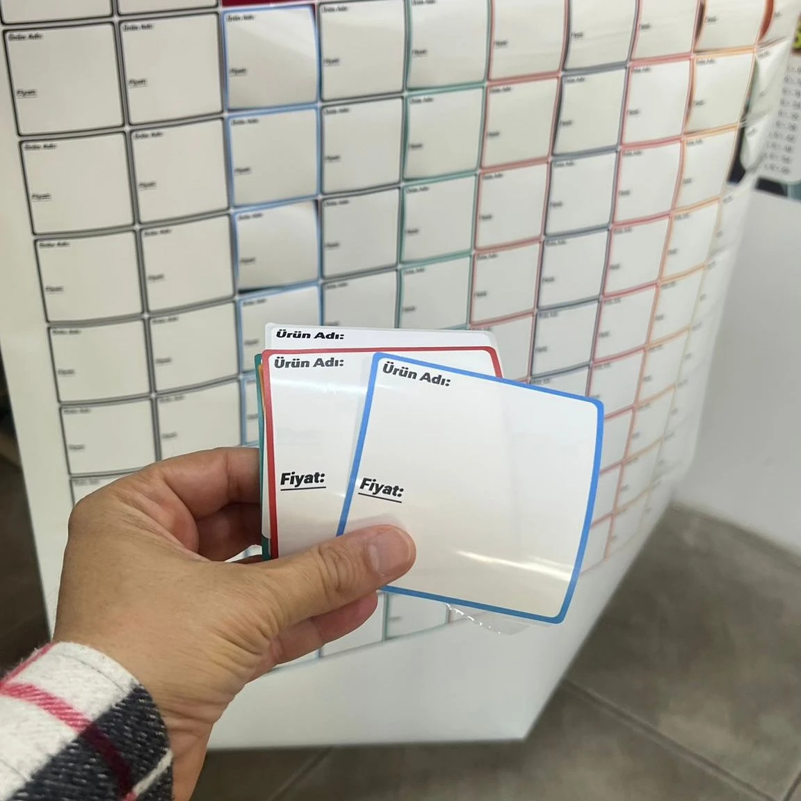 Bitmeyen Yaz - Sil Etiket